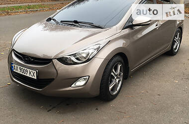 Седан Hyundai Elantra 2013 в Харькове