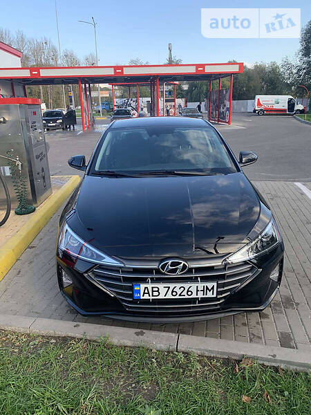 Hyundai Elantra Limited