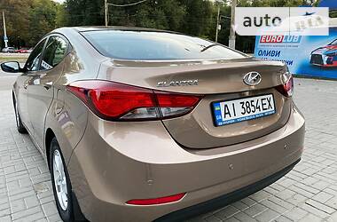 Седан Hyundai Elantra 2015 в Днепре