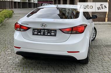 Седан Hyundai Elantra 2014 в Івано-Франківську