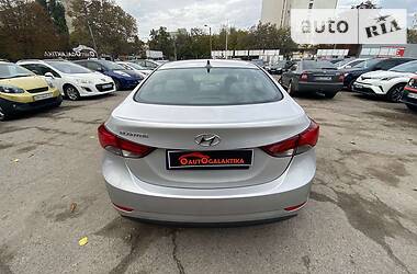 Седан Hyundai Elantra 2014 в Одессе