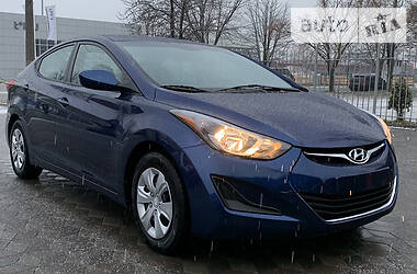 Седан Hyundai Elantra 2015 в Броварах