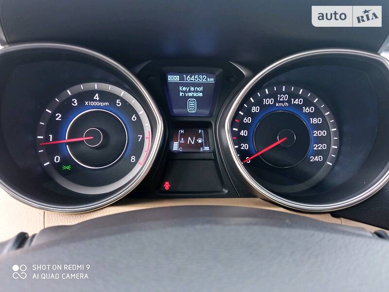 Седан Hyundai Elantra 2012 в Василькове