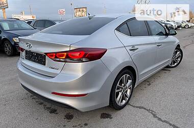 Седан Hyundai Elantra 2016 в Херсоне