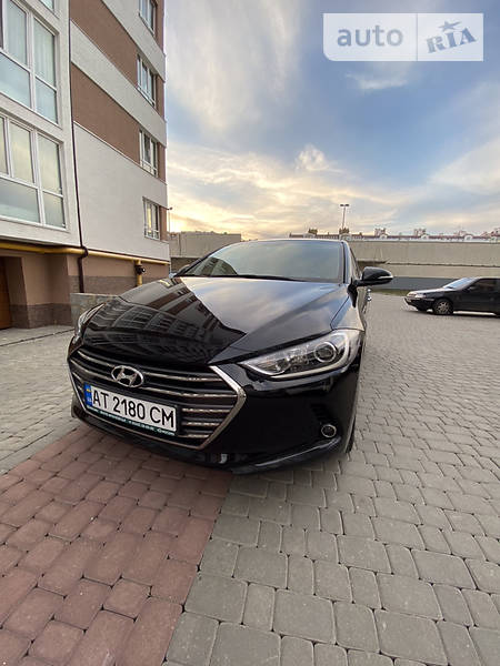 Седан Hyundai Elantra 2019 в Ивано-Франковске