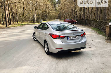 Седан Hyundai Elantra 2014 в 