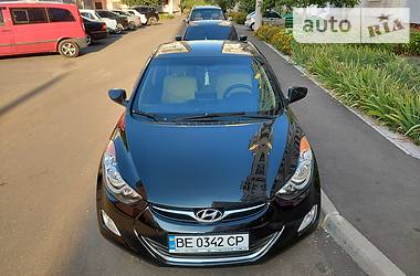 Седан Hyundai Elantra 2013 в 