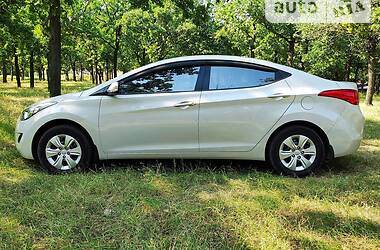 Седан Hyundai Elantra 2013 в Николаеве