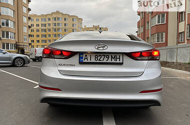 Седан Hyundai Elantra 2016 в Подільську