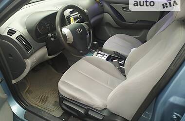 Седан Hyundai Elantra 2008 в Богодухове