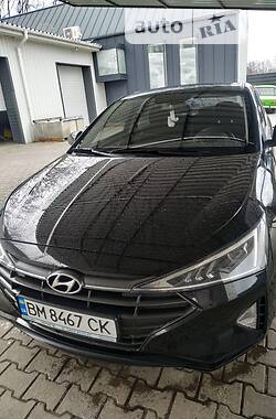 Седан Hyundai Elantra 2019 в Сумах