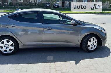 Седан Hyundai Elantra 2012 в Хмельницком