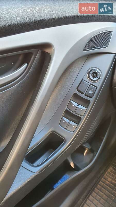 Седан Hyundai Elantra 2013 в Черкассах