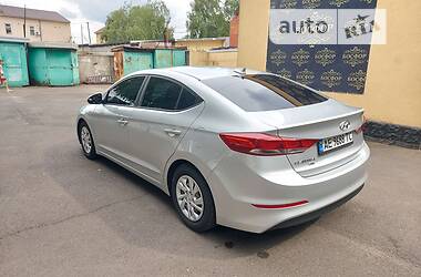 Седан Hyundai Elantra 2017 в Кривом Роге