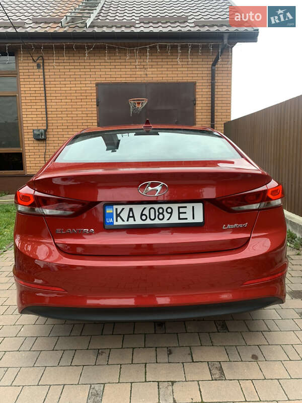 Седан Hyundai Elantra 2016 в Шепетовке