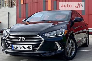 Седан Hyundai Elantra 2018 в Киеве