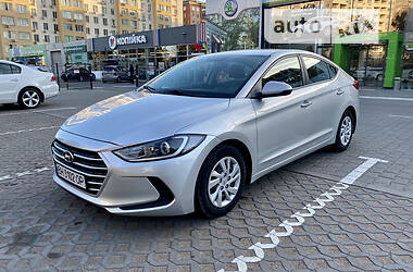 Седан Hyundai Elantra 2018 в Одессе