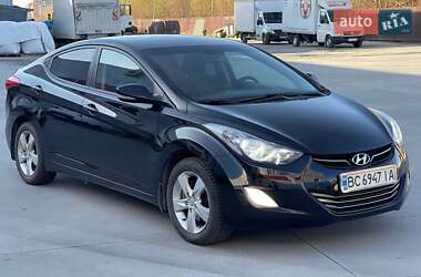 Седан Hyundai Elantra 2012 в Львові