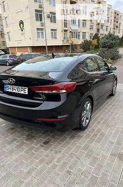 Седан Hyundai Elantra 2018 в Одессе