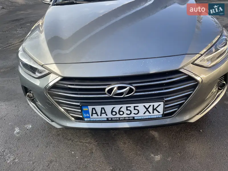 Hyundai Elantra