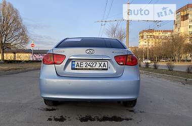 Седан Hyundai Elantra 2011 в Днепре