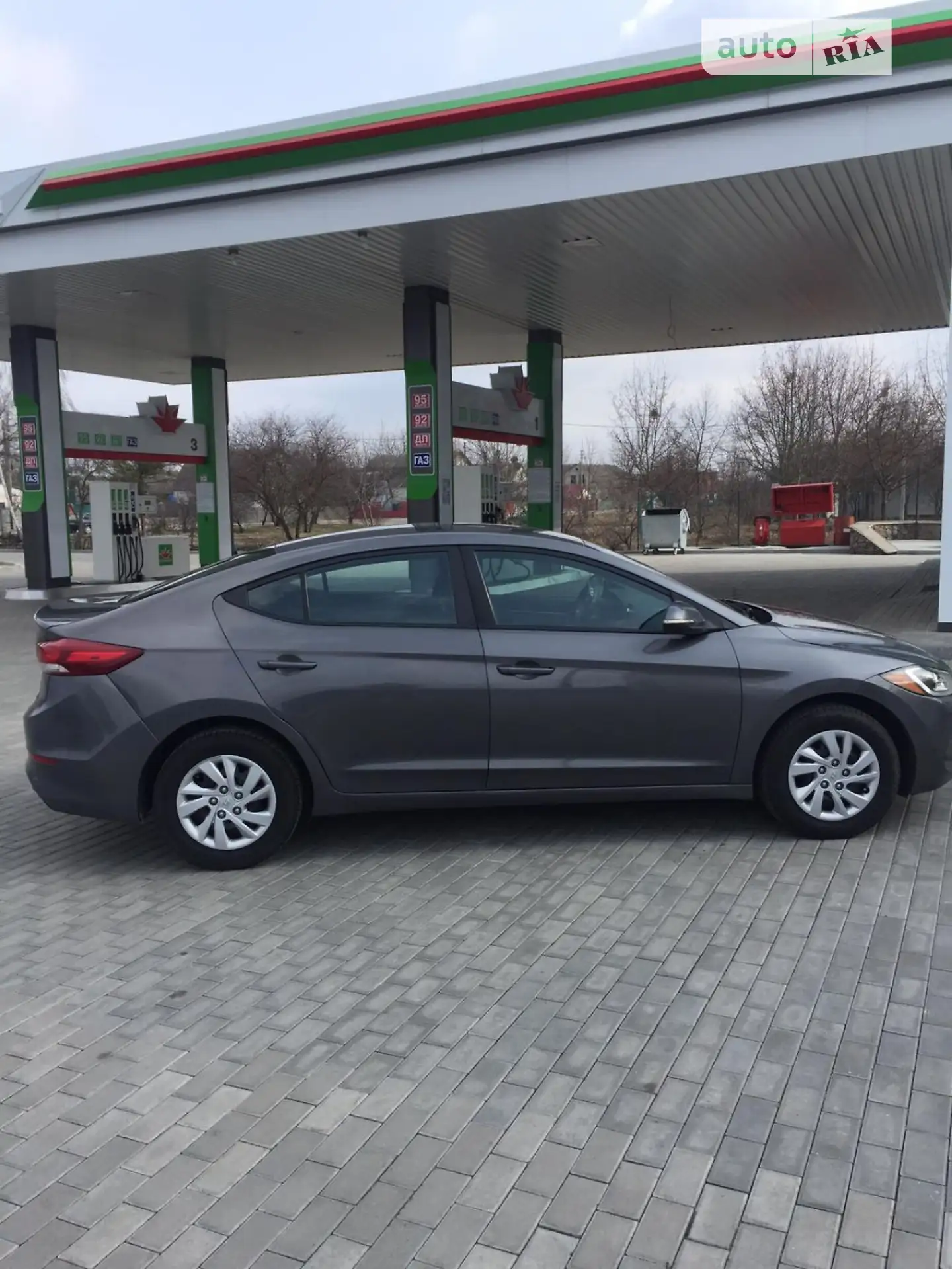 2017 Hyundai Elantra - мініатюра 11