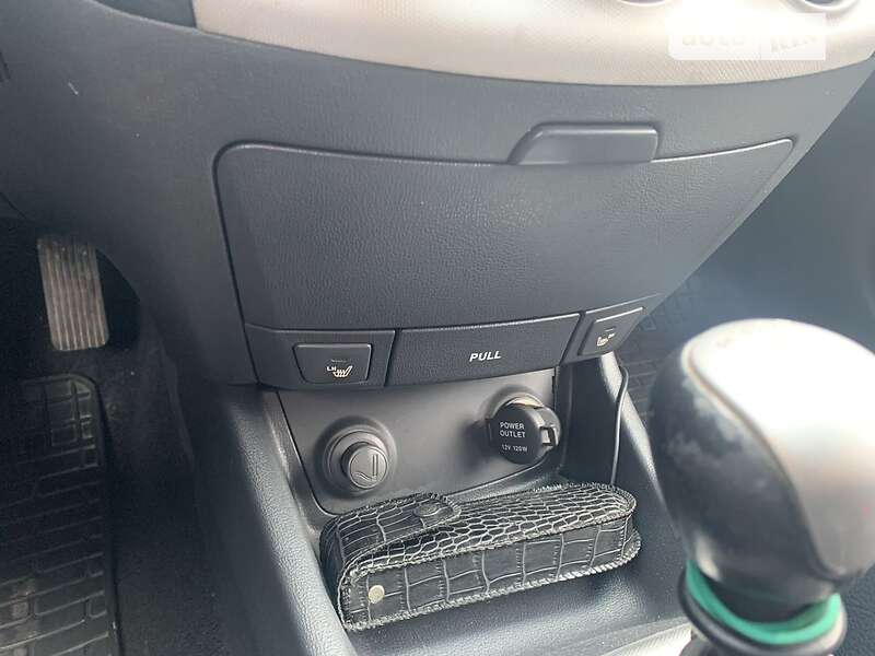 Седан Hyundai Elantra 2008 в Львове