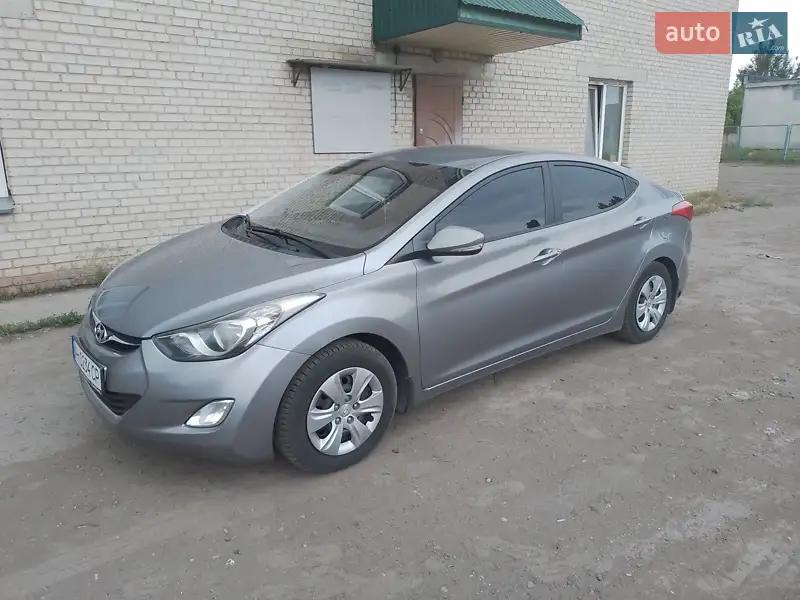 Hyundai Elantra