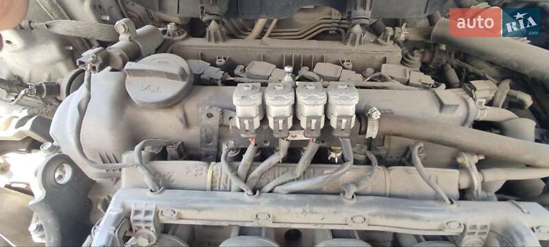 Седан Hyundai Elantra 2019 в Павлограді