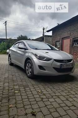 Седан Hyundai Elantra 2013 в Львове