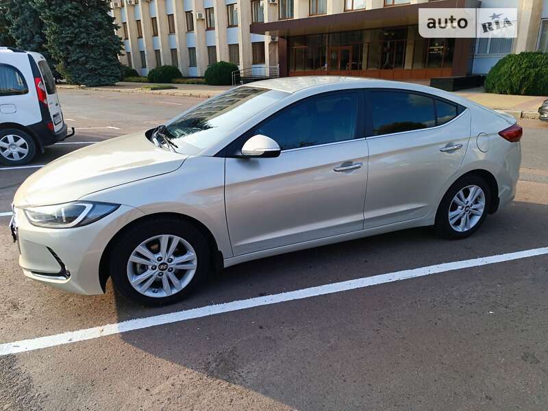 Hyundai Elantra 2018