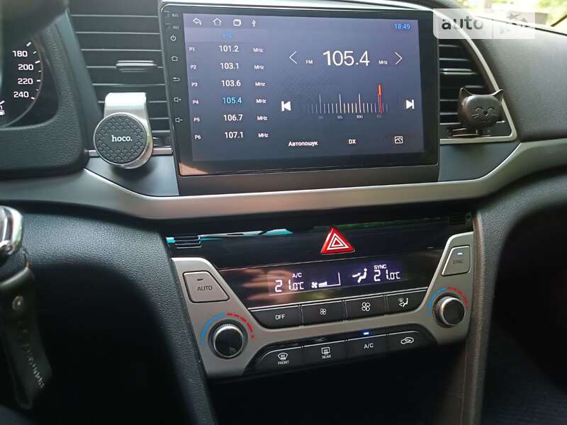 Седан Hyundai Elantra 2018 в Хмельницком