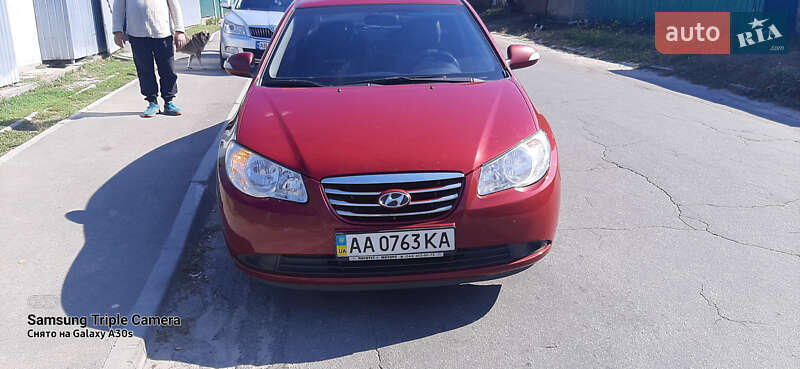 Седан Hyundai Elantra 2010 в Фастове