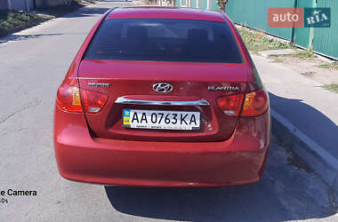 Седан Hyundai Elantra 2010 в Фастове