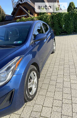 Седан Hyundai Elantra 2015 в 
