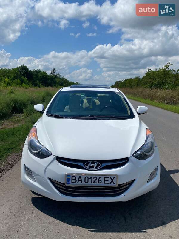 Седан Hyundai Elantra 2012 в Кропивницком