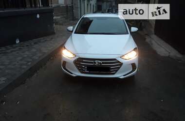 Седан Hyundai Elantra 2018 в Дніпрі