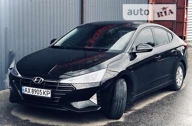 Седан Hyundai Elantra 2019 в Харькове
