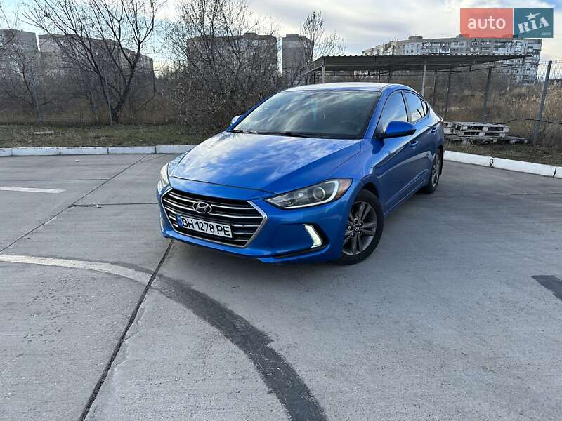 Hyundai Elantra 2017