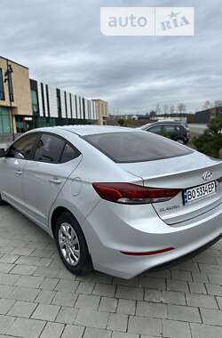 Седан Hyundai Elantra 2017 в Хмельницком