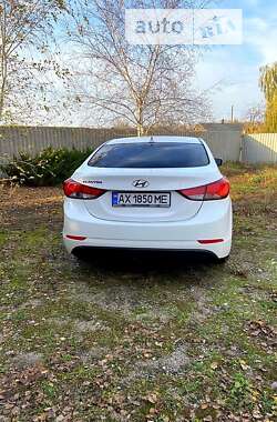 Седан Hyundai Elantra 2014 в Лозовой
