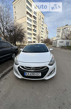 Хэтчбек Hyundai Elantra 2013 в Киеве