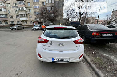 Хэтчбек Hyundai Elantra 2013 в Киеве