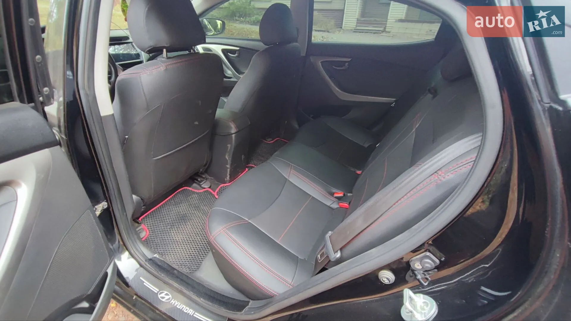 2013 Hyundai Elantra - мініатюра 8