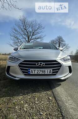 Седан Hyundai Elantra 2018 в Івано-Франківську