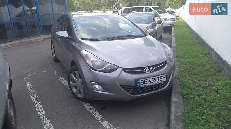 Седан Hyundai Elantra 2012 в Николаеве
