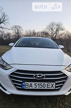 Седан Hyundai Elantra 2018 в Кропивницком