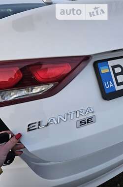 Седан Hyundai Elantra 2018 в Кропивницькому