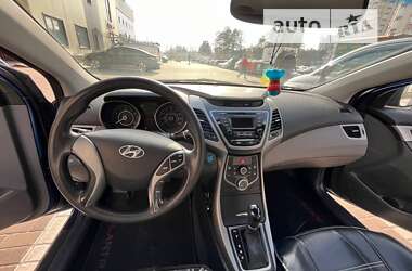 Седан Hyundai Elantra 2015 в Броварах