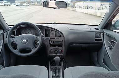 Седан Hyundai Elantra 2003 в Киеве